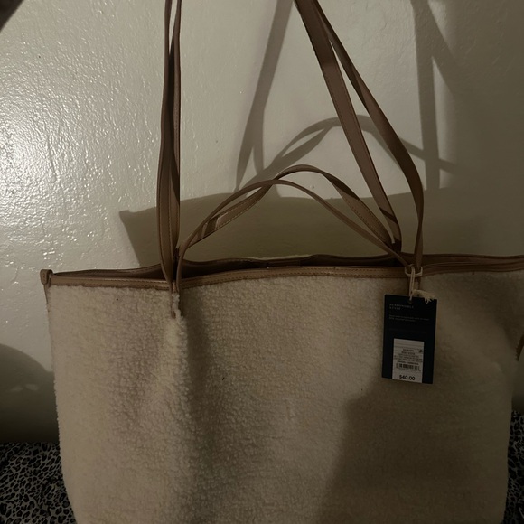 Universal Thread Tote/Weekender Bag NWT - Picture 2 of 5